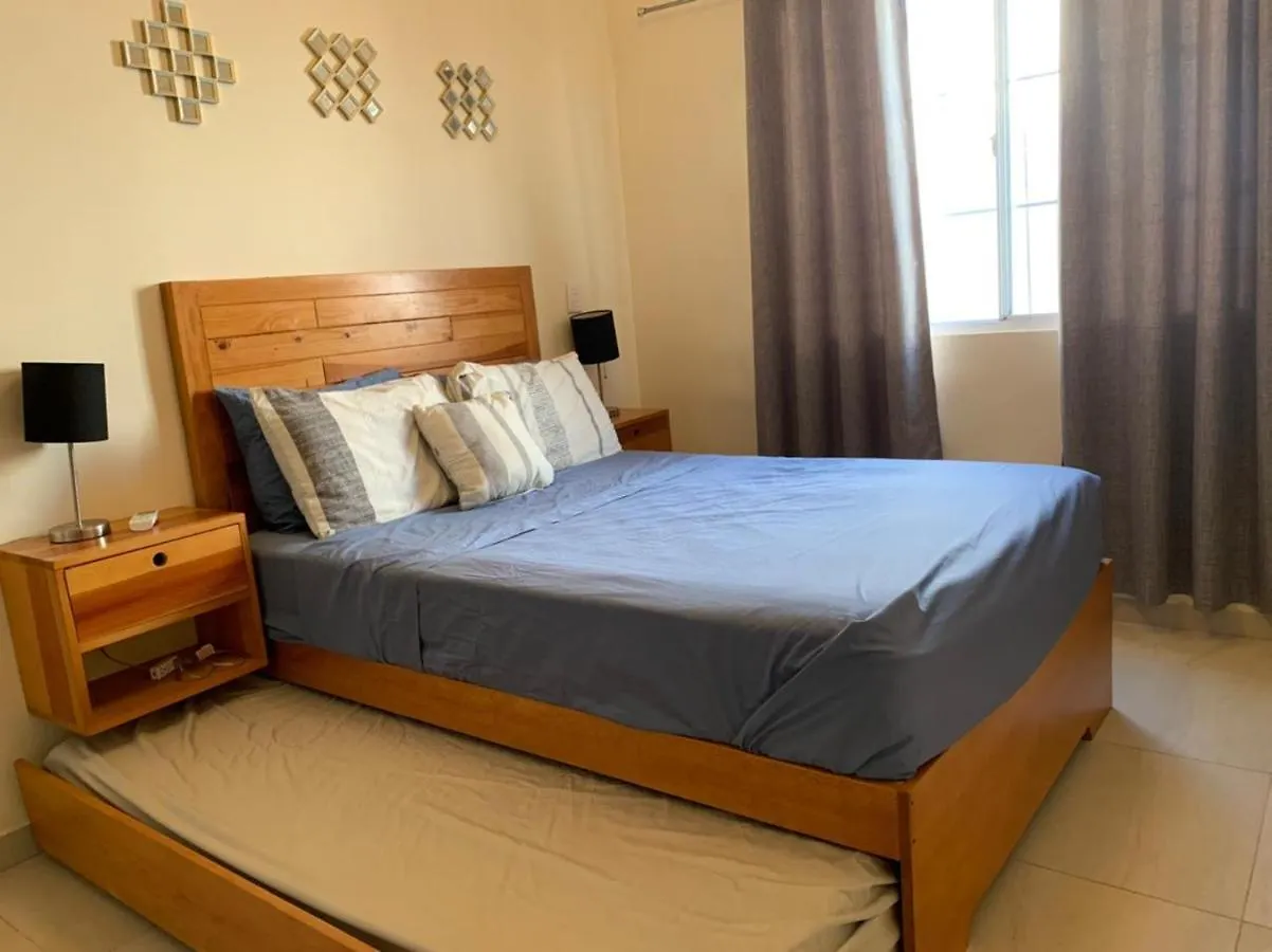 Beautiful 3 Br/3.5 Bath Home@Selvanova Playa del Carmen Mexikó