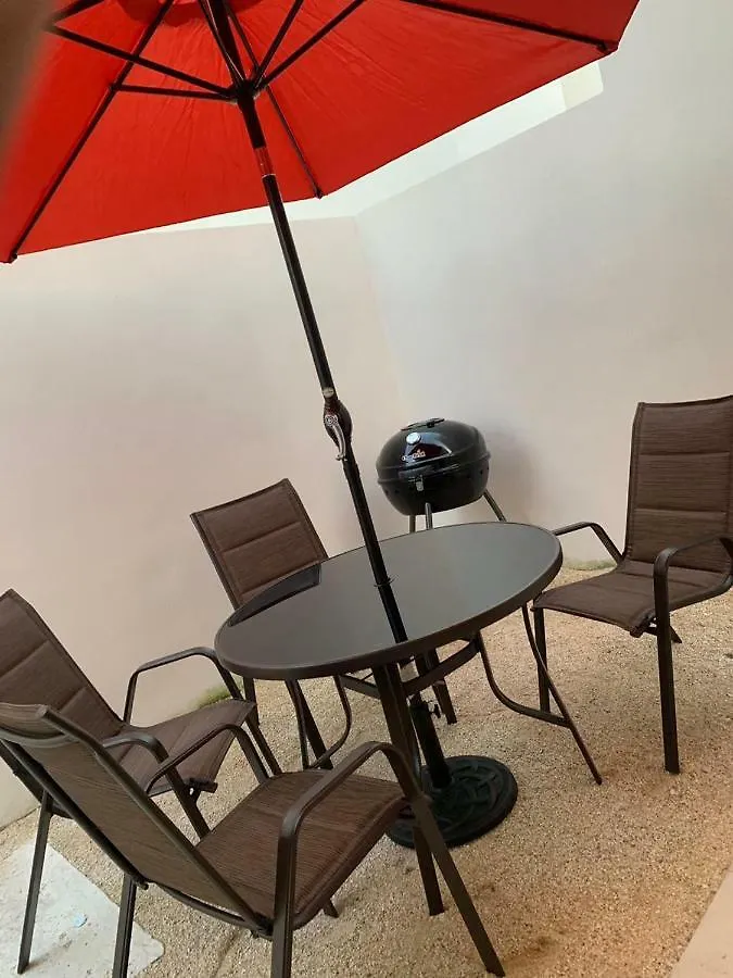 Beautiful 3 Br/3.5 Bath Home@Selvanova Playa del Carmen Mexikó